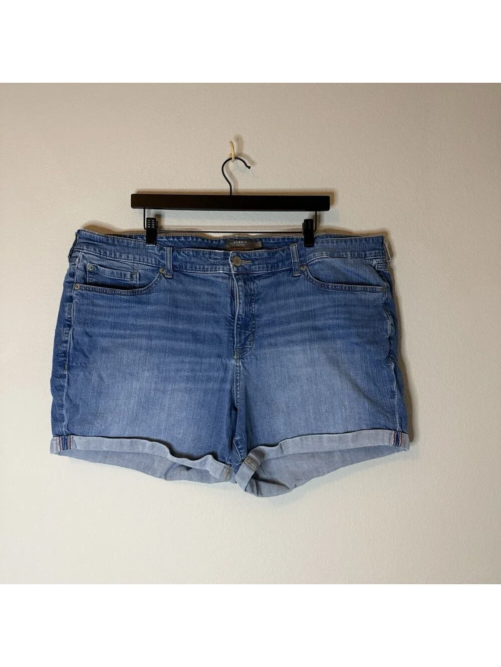 Torrid Mid Rise Mid Short Size 24 Vintage Stretch Denim Cuffed Jean Shorts